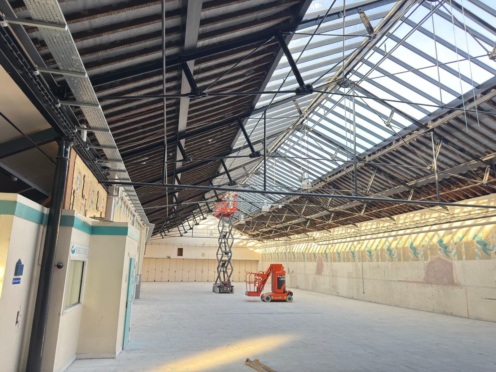 Access platform positioned in the hall during the enabling works