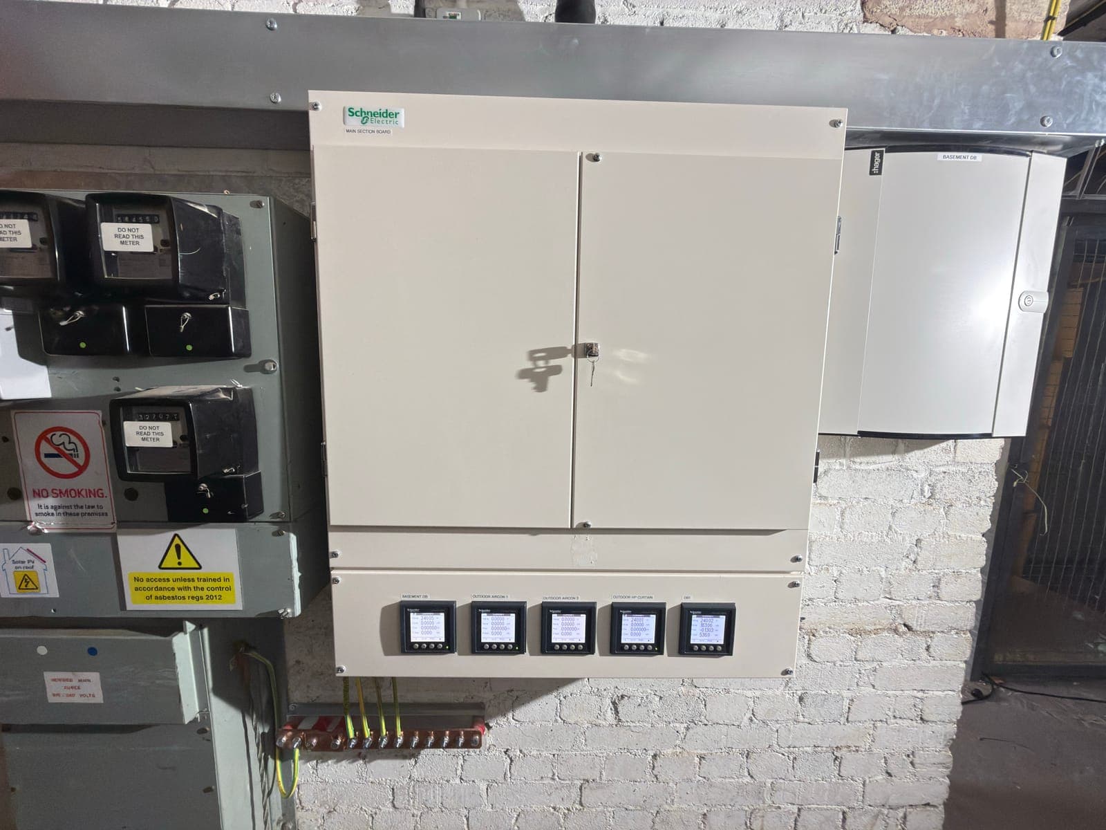 New electrical distribution board and switchgear