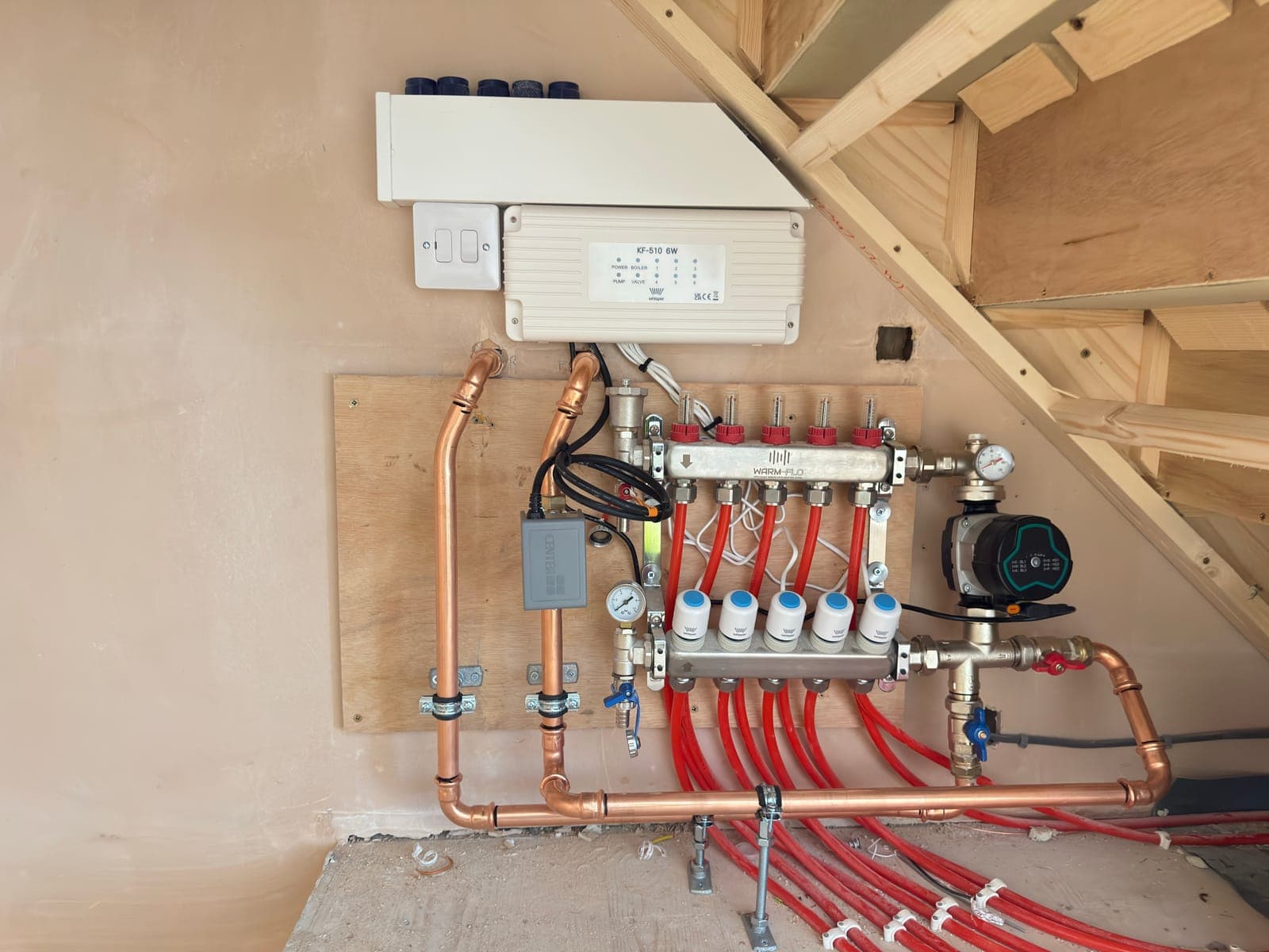 Underfloor heating manifold
