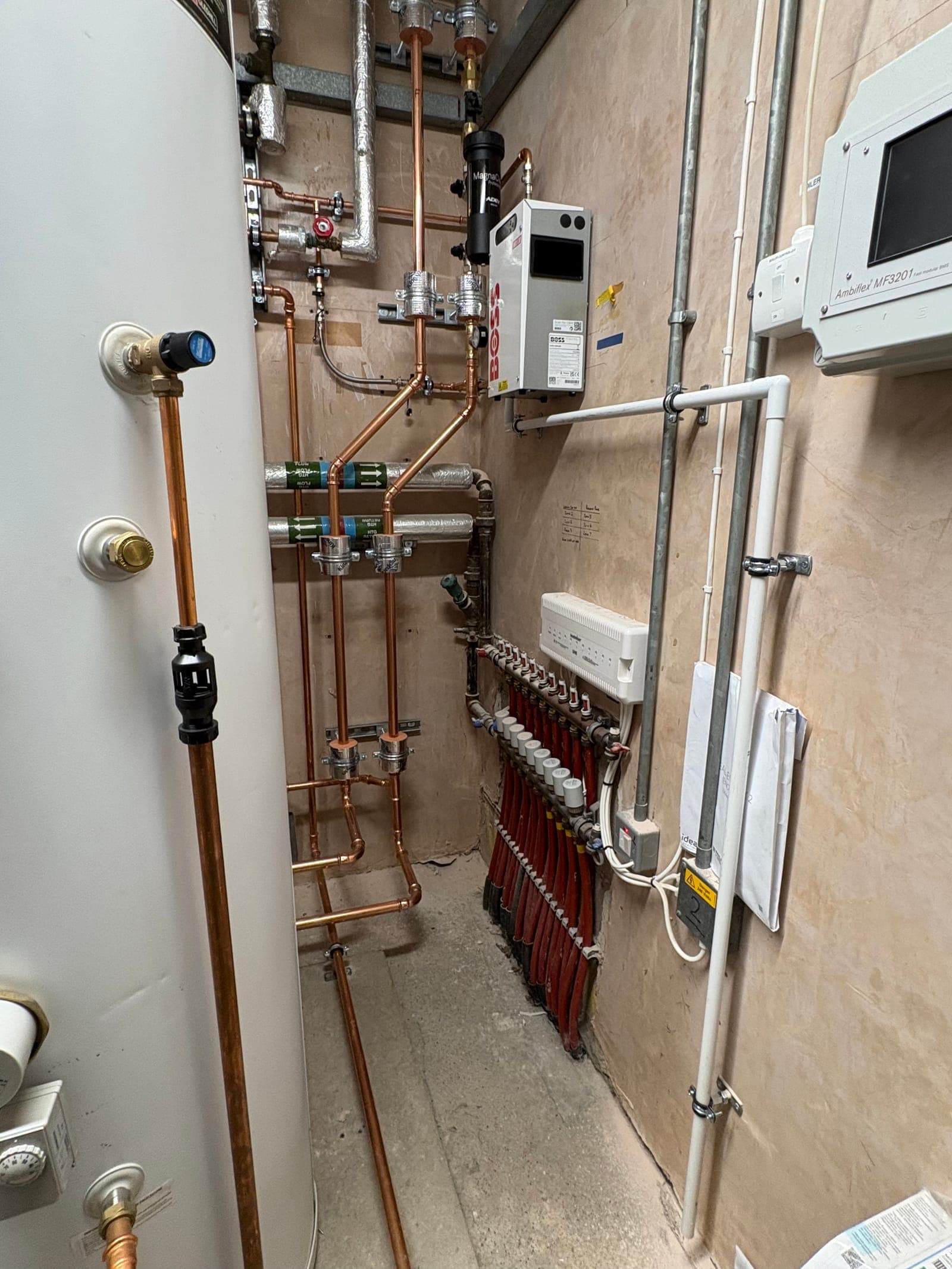 Controls and manifold serving the heating circuits